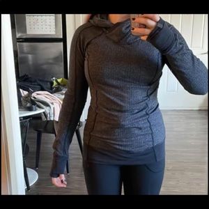 Lululemon sweatshirt rulu material size 6